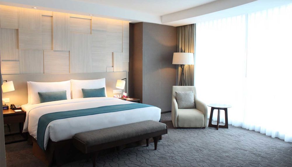 1 King Bed Executive Suite - Crowne Plaza Bandung